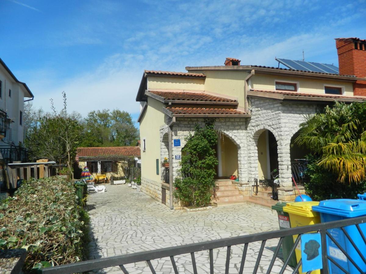 Apartments Vila Vanda Poreč Exterior foto